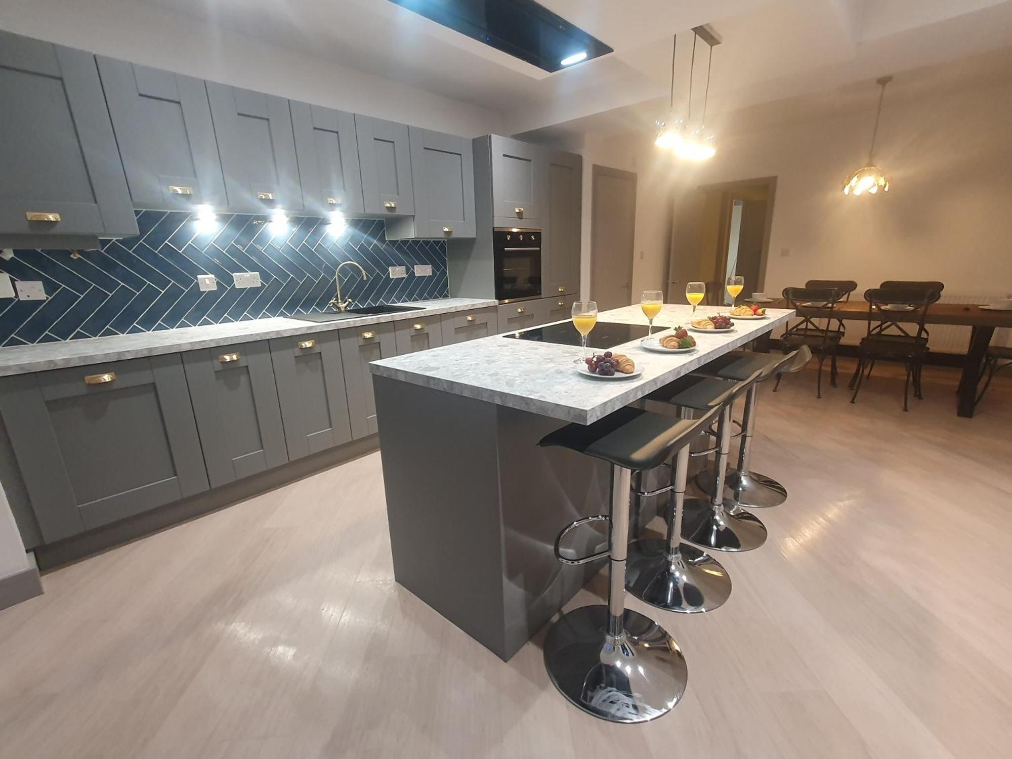 4 Bedroom Luxury House. Bike Park Wales. Secure Bike Store. Brecon Beacons Dowlais Exteriör bild