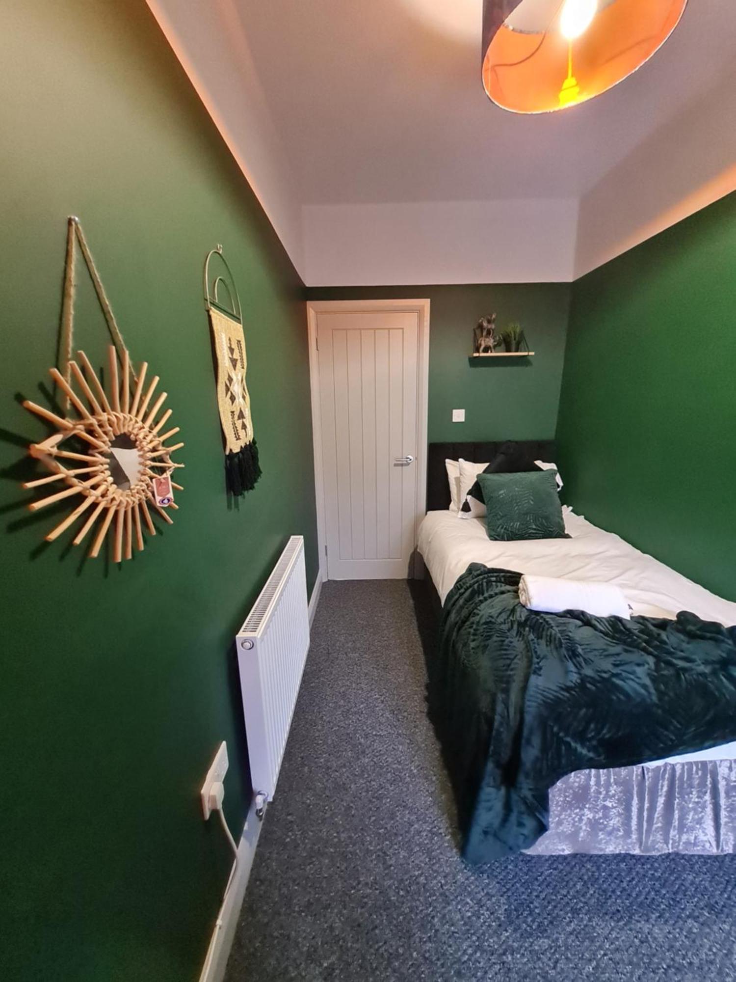 4 Bedroom Luxury House. Bike Park Wales. Secure Bike Store. Brecon Beacons Dowlais Exteriör bild