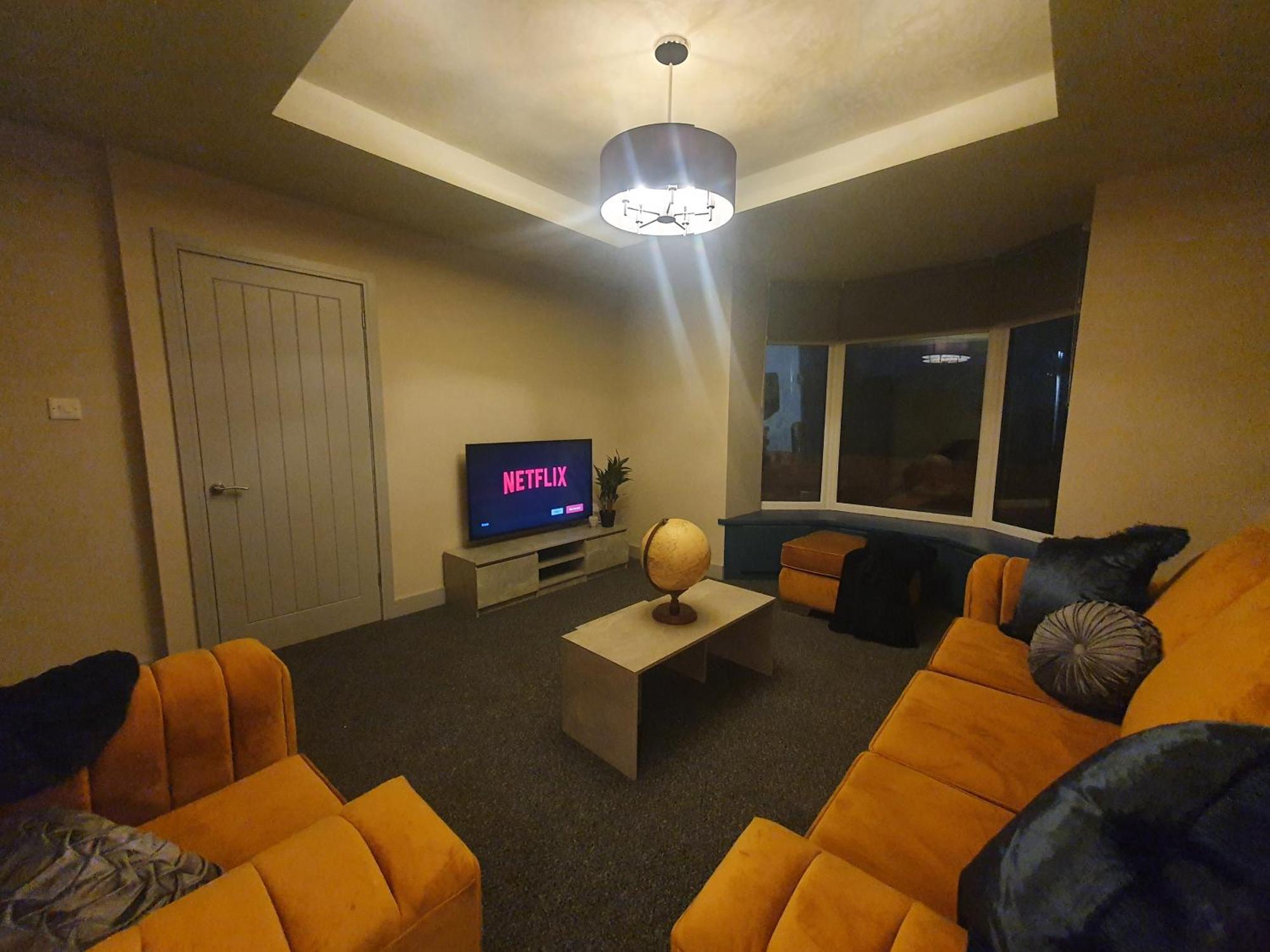 4 Bedroom Luxury House. Bike Park Wales. Secure Bike Store. Brecon Beacons Dowlais Exteriör bild